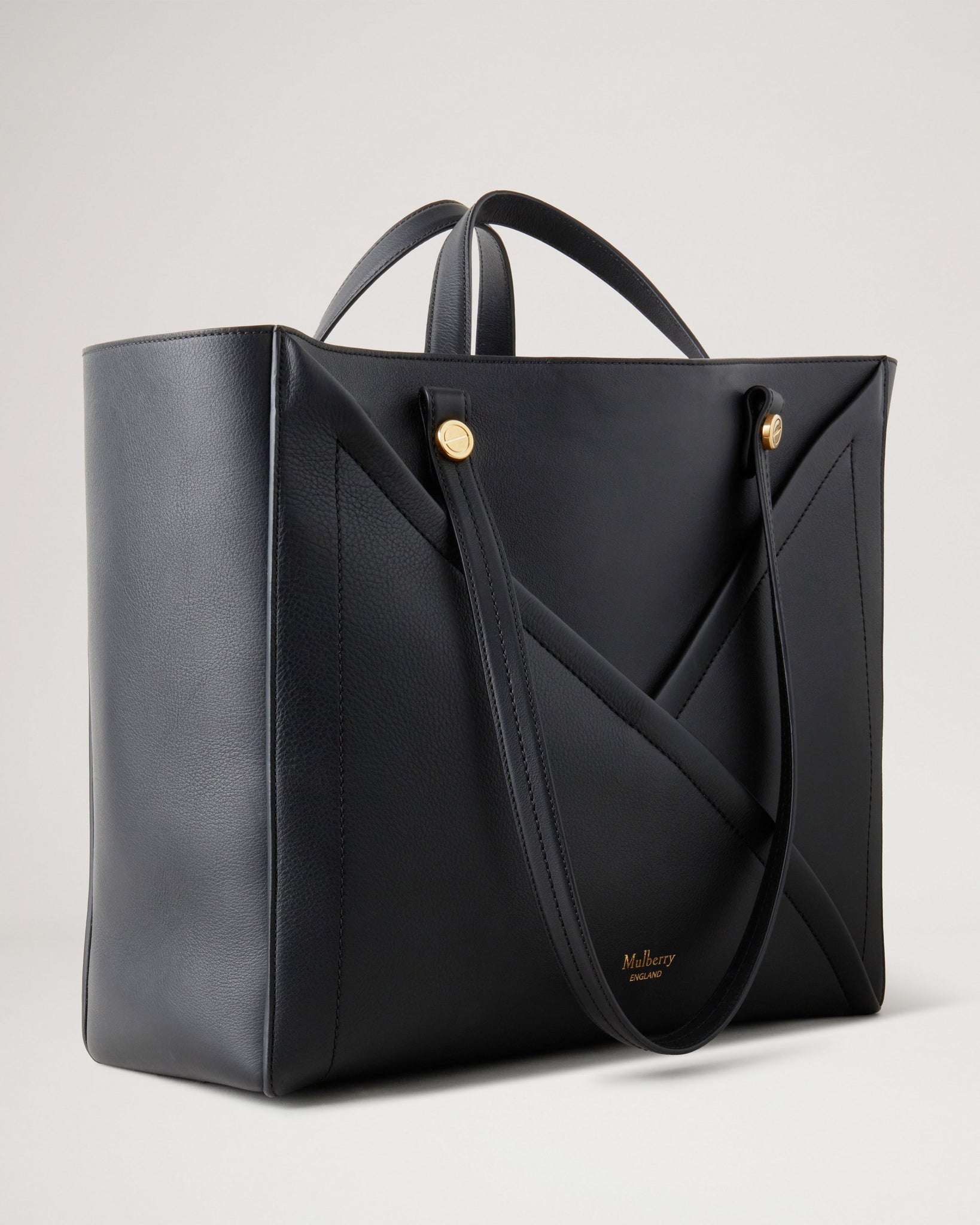 M Zipped Tote