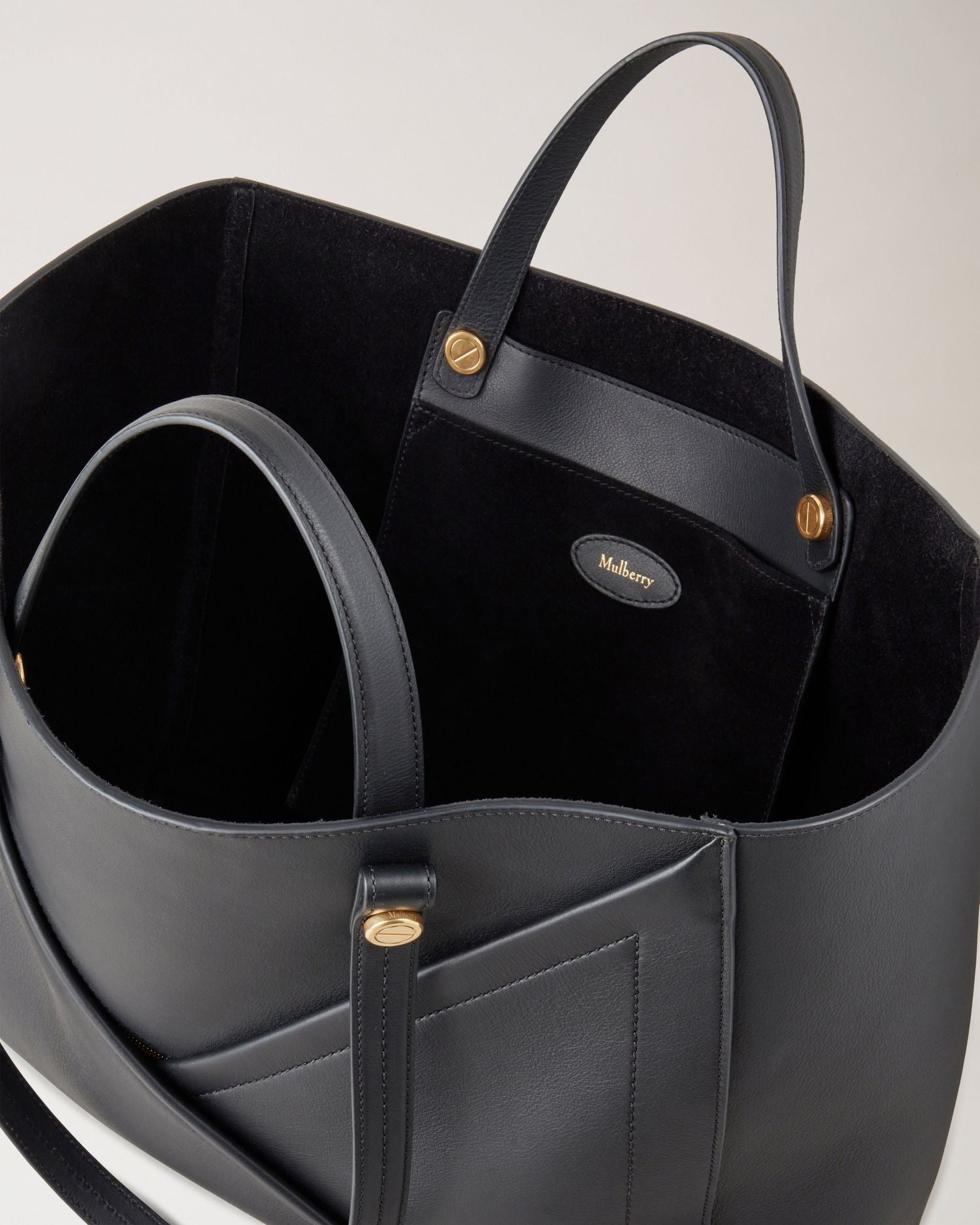 M Zipped Tote